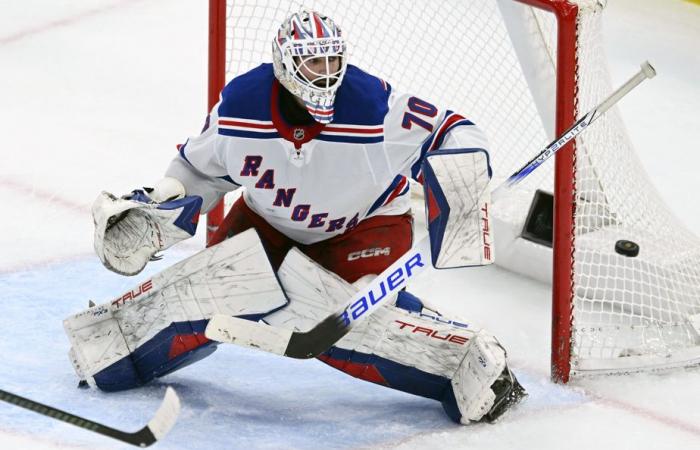 I Rangers sconfiggono i Blackhawks 6-2