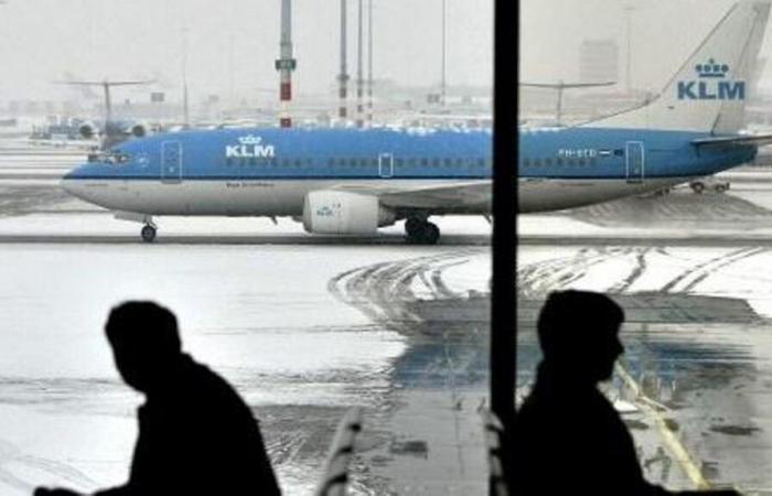 diversi aeroporti europei sono rimasti interrotti a causa del clima invernale