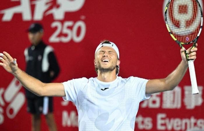 vincitore di Nishikori a Hong Kong, Alexandre Müller si offre un primo titolo sul circuito