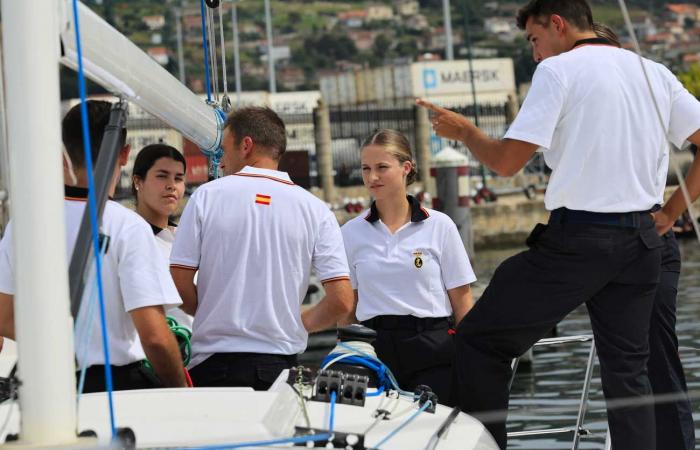 scopri tutto sulla vita a bordo e cosa attende l’erede al trono spagnolo