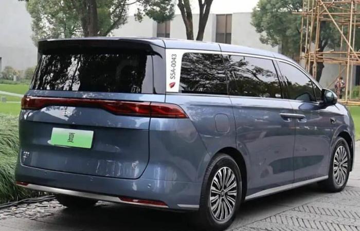 Il minivan BYD Xia PHEV ha raggiunto i concessionari prima del lancio