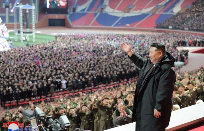 Kim Jong-un è entusiasta del suo nuovo sistema missilistico ipersonico