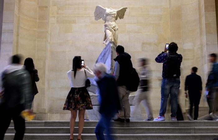 Quasi altrettanti visitatori al Louvre nel 2024, nonostante la parentesi olimpica