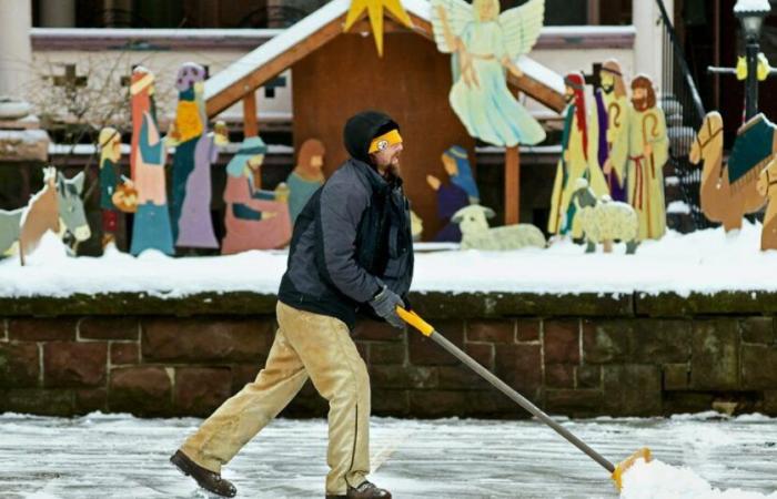 Le tempeste portano neve, chiusure scolastiche nelle contee di Cambria, Somerset