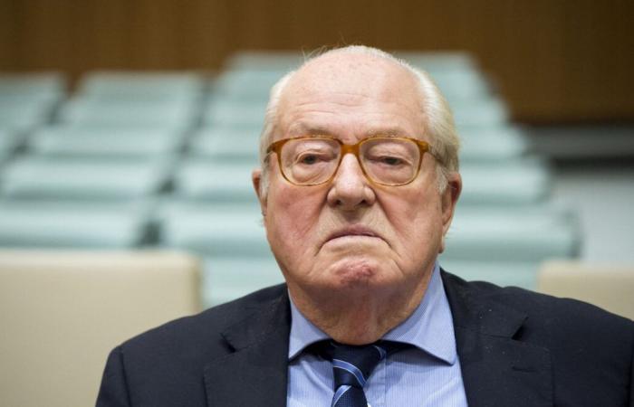 È morto a 96 anni Jean-Marie Le Pen, fondatore del Fronte Nazionale e figura storica dell’estrema destra francese