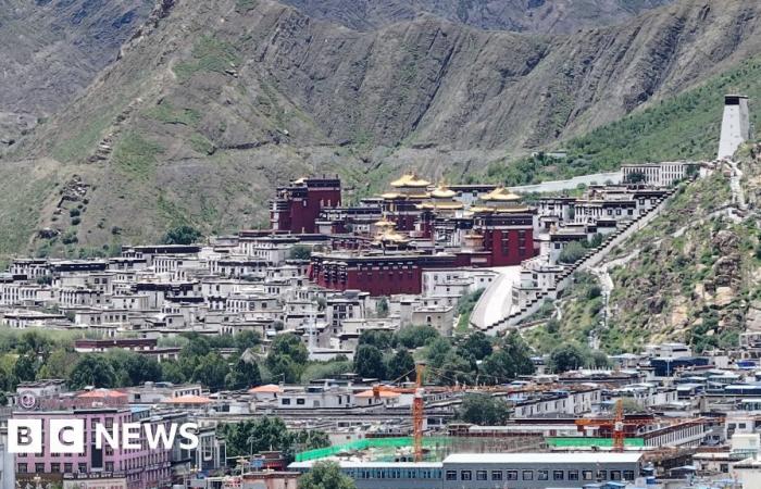 Decine di morti mentre una scossa di magnitudo 7.1 colpisce il Tibet