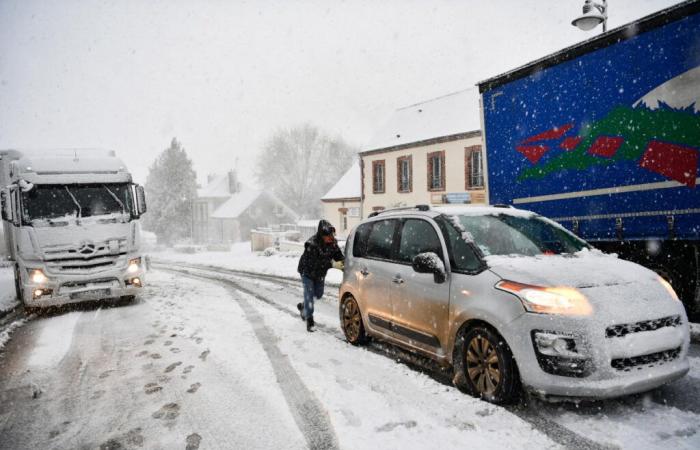 METEO IN DIRETTA – La neve guadagna terreno in Normandia e Piccardia, aggiornamento sui disagi alle strade nel nord della Francia