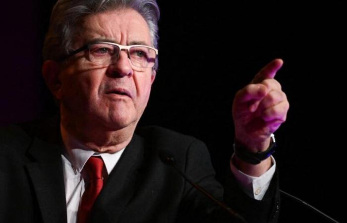 Jean-Luc Mélenchon denuncia il “colpevole” e il “servilismo” di una “ridicola piccola sinistra”