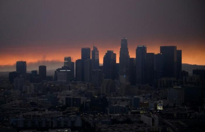 Almeno cinque morti negli incendi a Los Angeles, Hollywood evacuata – 09/01/2025 alle 07:35