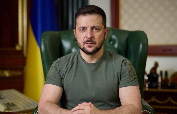 “La Russia vuole solo guerra e vittime”… Zelenskyj in Germania per “mantenere l’unità” degli alleati dopo un nuovo bombardamento mortale