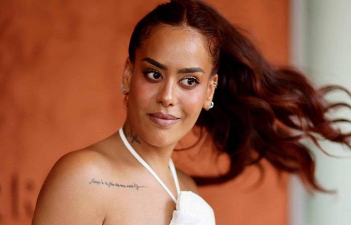 Amel Bent: la sua ex ballerina rivela il suo “vero volto”