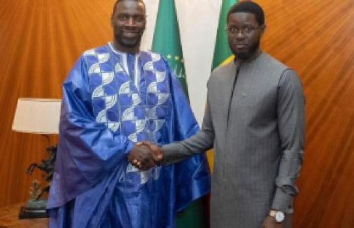 L’attore Omar Sy ricevuto al Palais de la République