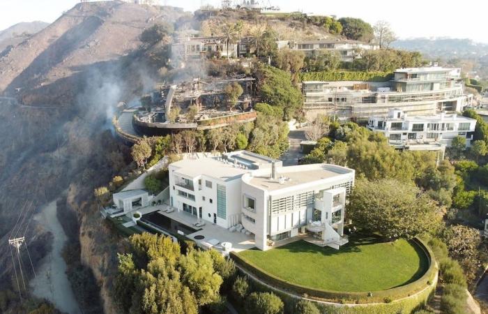 La casa di Tom Hanks è stata miracolosamente risparmiata dalle fiamme degli incendi di Los Angeles