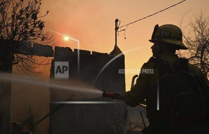 Incendi in California: almeno dieci morti, Trump accusa le autorità di incompetenza