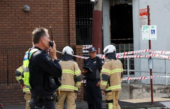 Un piromane fallito si dà fuoco ai pantaloni a Melbourne