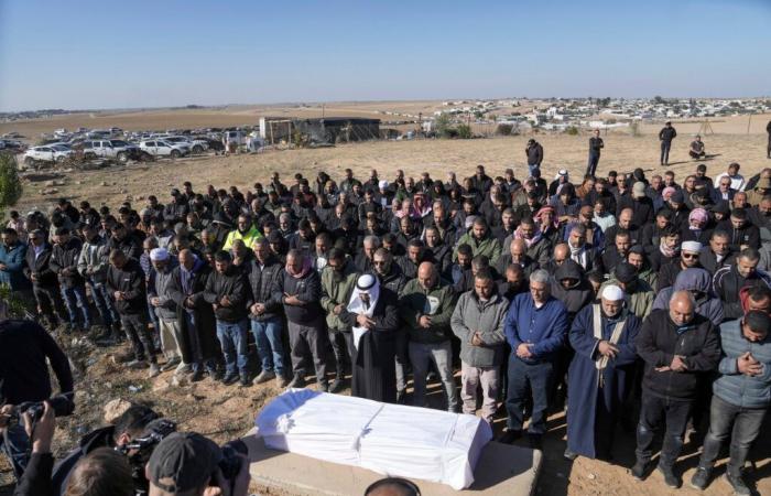 Migliaia di persone ai funerali di Youssef Ziyadne, ma nessun eletto della coalizione