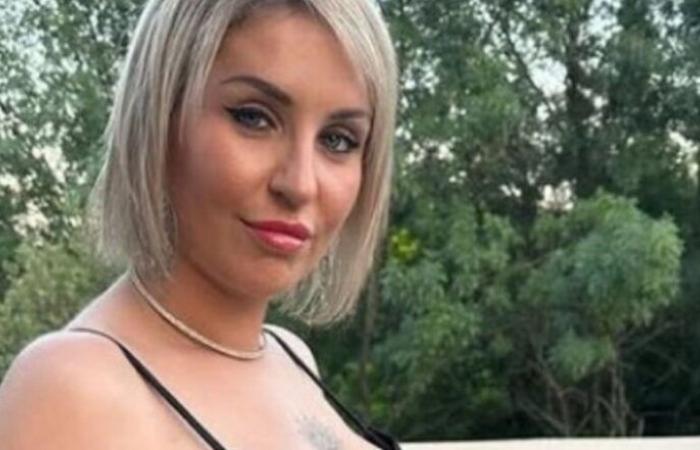 Amandine Pellissard arrabbiata con il suo padrone, annuncia che andrà alla gendarmeria