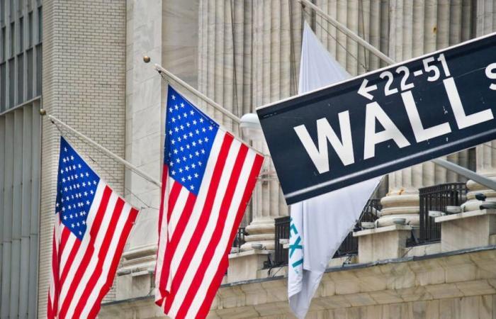 Wall Street finisce in forte calo, il taglio dei tassi si attenua