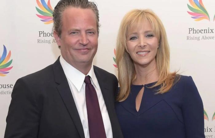 Lisa Kudrow ha trovato un messaggio di Matthew Perry in un articolo di “Friends”