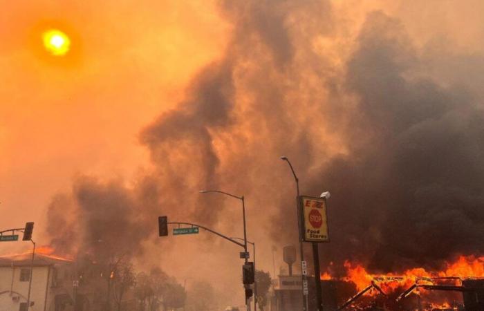 A Los Angeles i cattolici lanciano un appello a confortare le vittime degli incendi