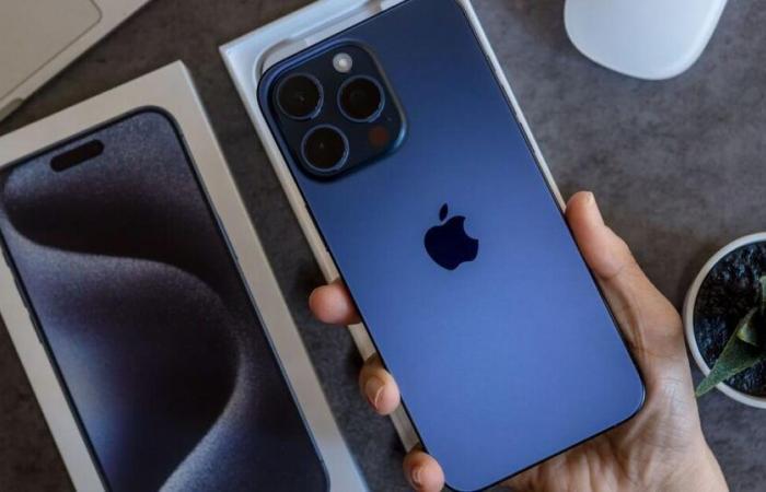 questo iPhone 15 Pro sbaraglia la concorrenza e scende sotto i 680 euro con questa promo su Amazon