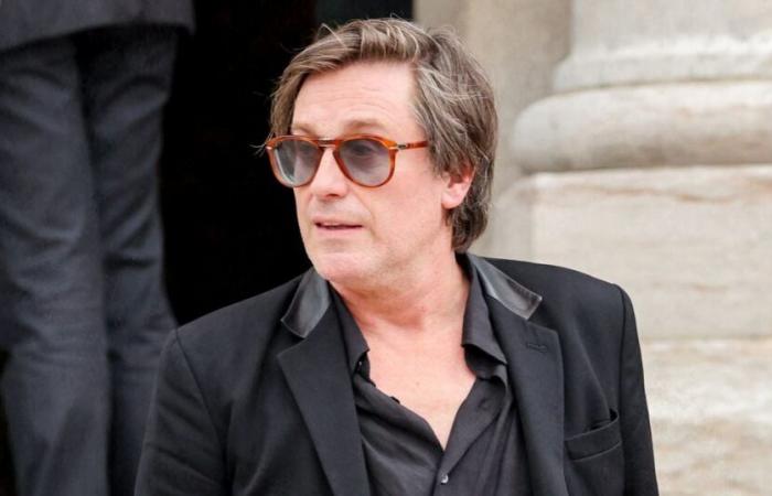 Thomas Dutronc: Il suo colorato duplex in uno dei luoghi più inaccessibili di Parigi