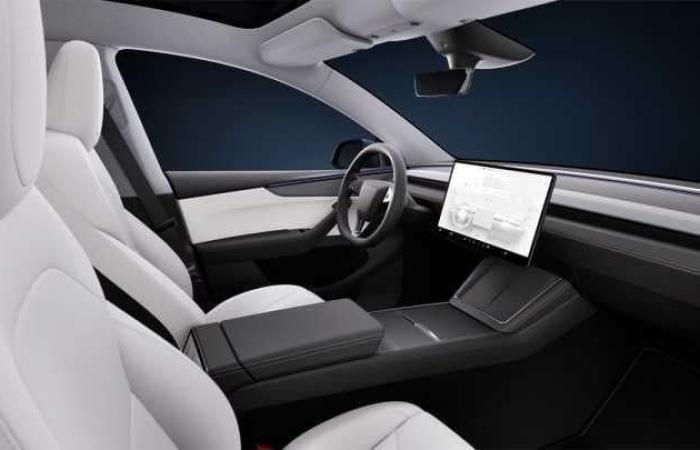 Tesla restyling figlio SUV best-seller