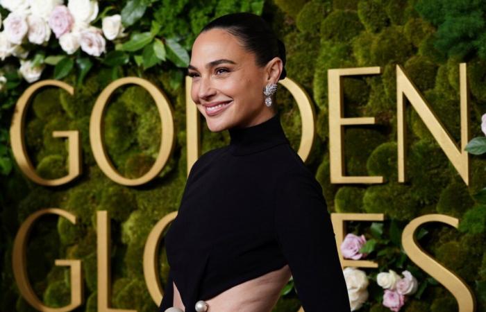 Gal Gadot nega che le sia stato vietato di indossare la spilla da ostaggio ai Golden Globes