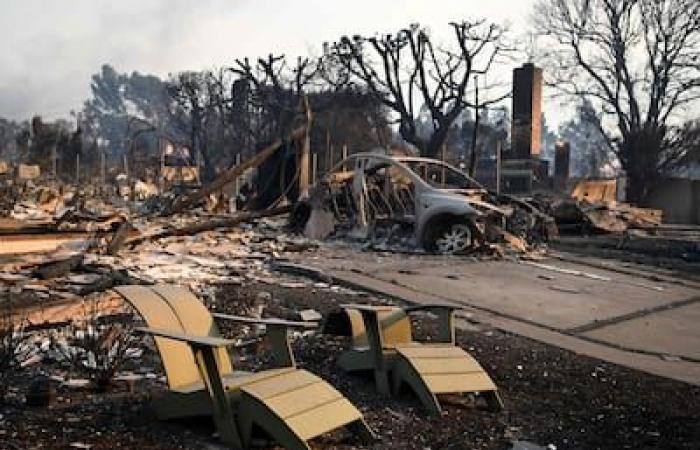 NELLE IMMAGINI | Incendi ancora fuori controllo divorano Los Angeles: sale a 6 il bilancio delle vittime