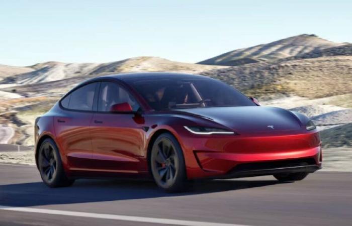 Elon Musk vuole rendere le auto elettriche Tesla ancora più complete con la tecnologia di un’altra delle sue aziende