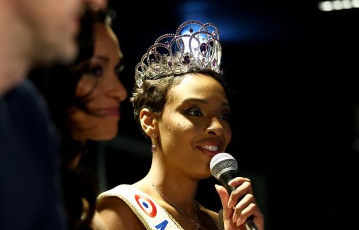 Miss Francia 2025 giustifica il suo rifiuto di rispondere a una domanda su Charlie Hebdo