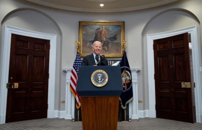 Joe Biden considera “vergognosa” la decisione di Meta di interrompere il fact-checking