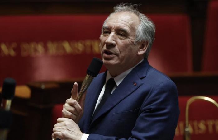 François Bayrou si recherà venerdì al municipio di Pau per la cerimonia di saluto a bordo di un volo commerciale