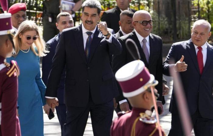 In Venezuela, Nicolás Maduro presta giuramento per il terzo mandato di sei anni