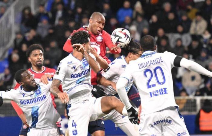 Alle dieci, l’Auxerre fa schifo al LOSC