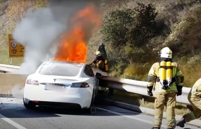 Sviluppata in Corea del Sud una rivoluzionaria batteria antincendio per auto elettriche