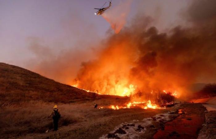 Il Quebec rafforza i suoi aiuti per combattere gli incendi in California