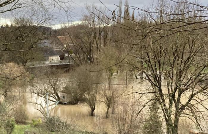 case evacuate nel sud della Touraine