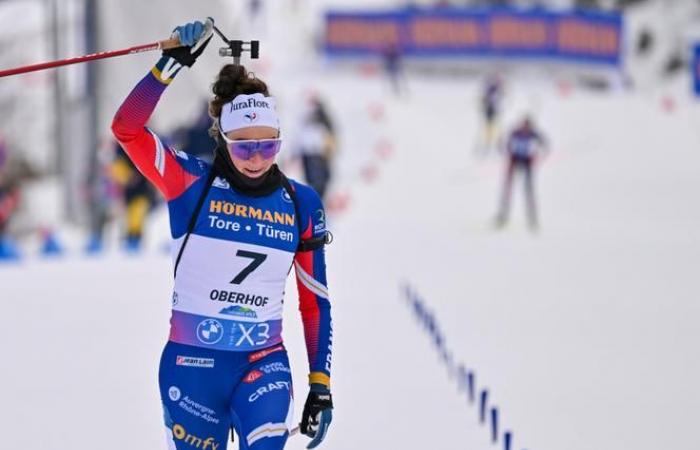 Il biatleta francese Lou Jeanmonnot vince l’inseguimento di Oberhof