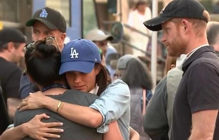 queste immagini di Meghan Markle e del principe Harry, commosse fino alle lacrime tra le vittime