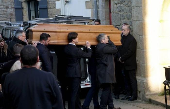 Jordan Bardella, Marine Le Pen… Chi era presente al funerale di Jean-Marie Le Pen?