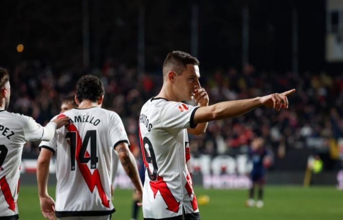 Vallecas festeggia la brutta notte di Guaita