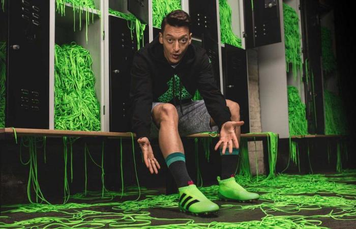 L’adidas COPA trova una versione senza lacci