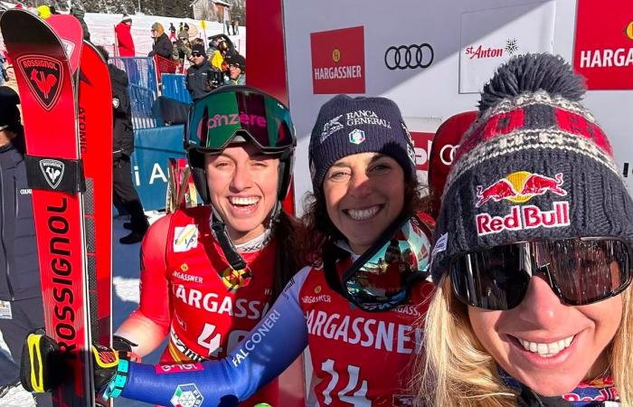 L’italiana Federica Brignone vince la 30a Coppa del mondo alpino FIS in carriera a St. Anton, in Austria, mentre Lindsey Vonn conquista un fantastico 6° posto nella sua prima gara di discesa libera in rimonta