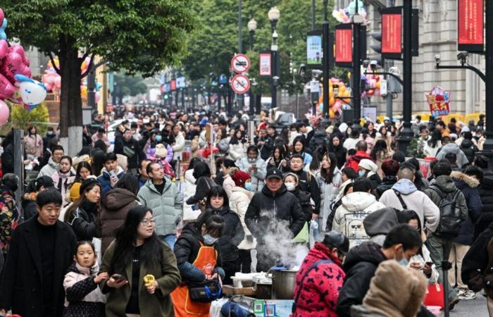 cinque anni fa, la Cina annunciò il primo decesso ufficialmente legato al virus