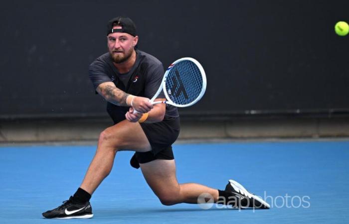 La pioggia ferma il gioco sui campi esterni agli Australian Open – Australian Associated Press