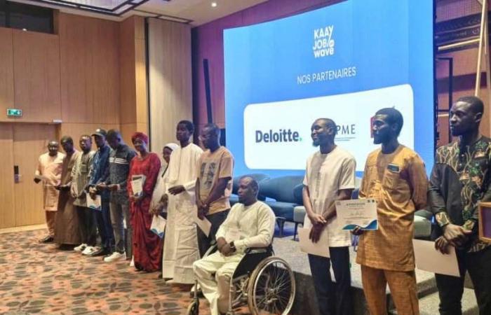 Il leader del progetto ORION, Cheikh Mbacké Gaye, vince il 1° premio al concorso Kaay Job Ak Wave