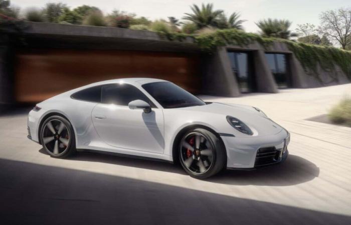 Porsche 911 Carrera S, con 480 CV e nuove attrezzature