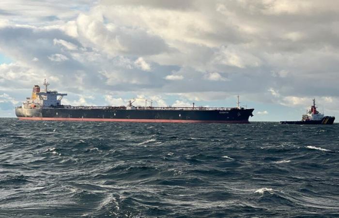 Una petroliera in “emergenza” nel Mar Baltico fa temere una fuoriuscita di petrolio: fa parte della “flotta fantasma russa”?