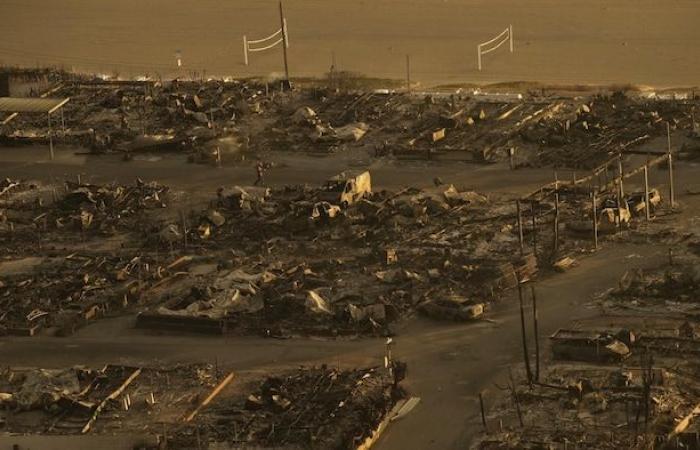 Gli incendi continuano a progredire a Los Angeles